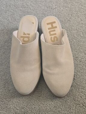 Hush Puppies Women's Beige Suede Slip-On Mules
